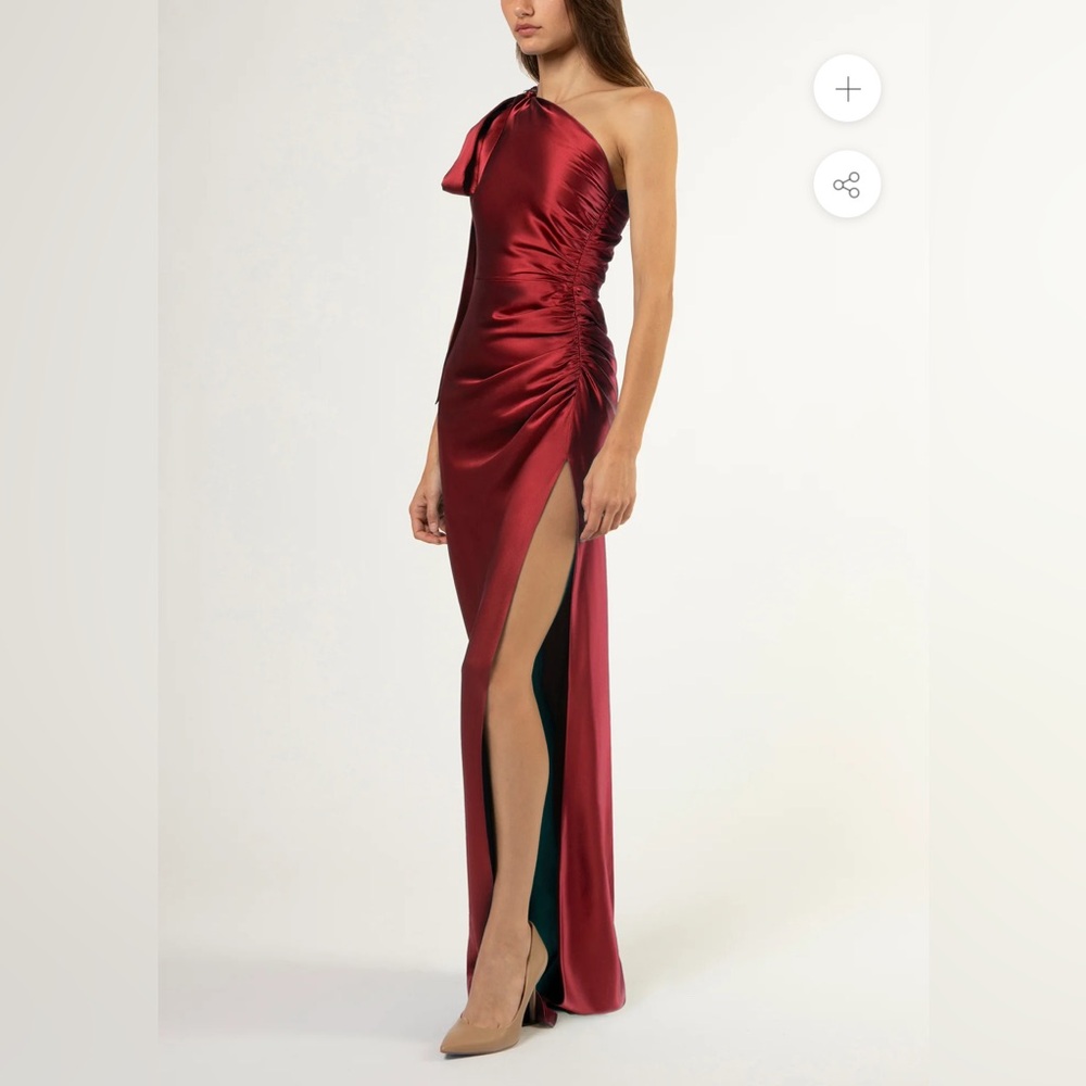 ASYMMETRICAL GATHERED GOWN WITH TIE